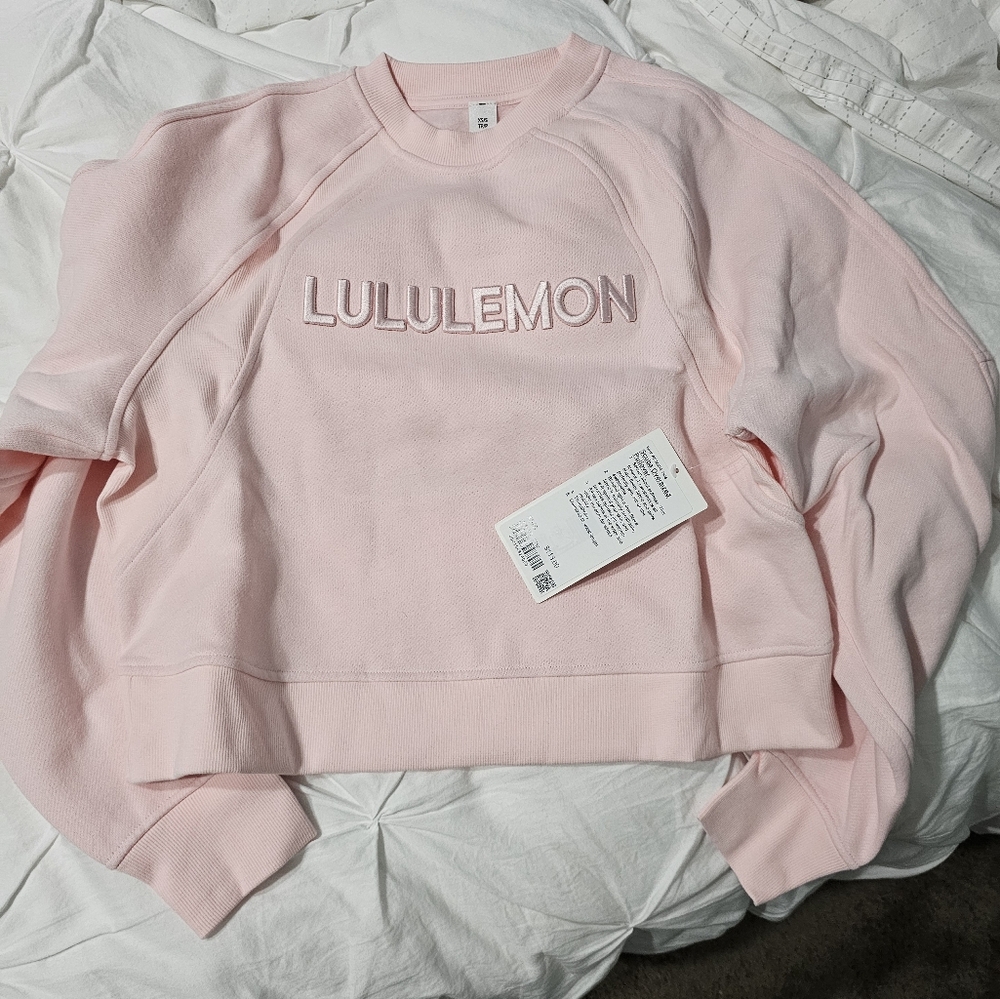 Lululemon Oversized Scuba Pullover NWT Size XS/S Color Pink
